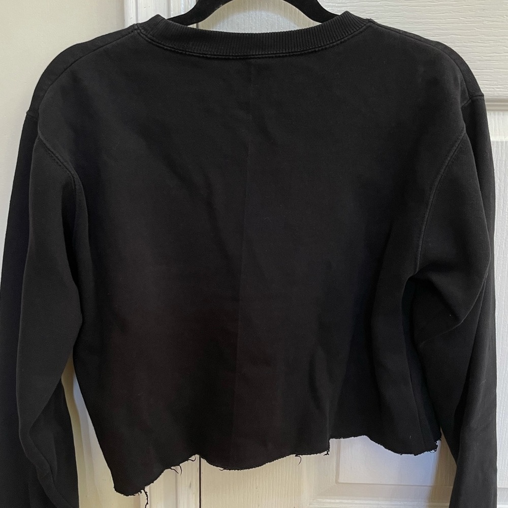 Brandy Melville black Malibu cropped sweatshirt - Picture 3 of 4